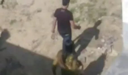 A vintage cum shot grown man having sex with appetizing girl on the first date